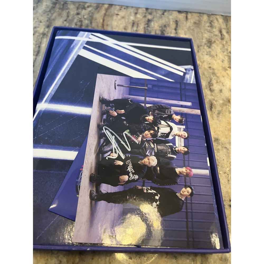 PRE-ORDER Stray Kids (SKZ) ODDINARY Standard Album (Scanning Ver.) SIGNED